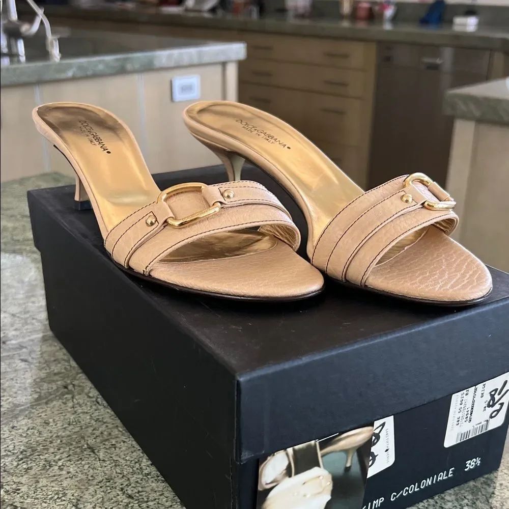 Vintage Y2K Dolce & Gabbana Beige Buckle Heels